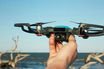 DJI представила свой самый компактный дрон Spark за $499