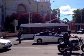 Сегодня центр Симферополя и въезды в город усиленно охраняют полиция и Росгвардия