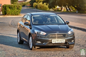 Первые Ford Focus добрались до российских дилеров