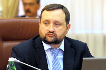 Украина задолжала экс-главе НБУ более $1 миллиарда по облигациям