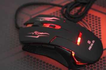 REAL-EL RM-520 Gaming - бюджетная игровая мышка с красивой подсветкой и хорошей эргономикой