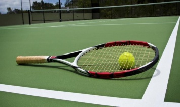 В Каменском просят построить на левом берегу теннисные корты