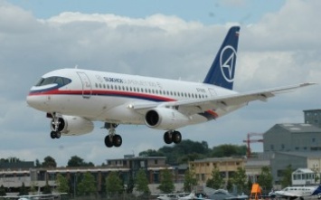 Российские самолеты Sukhoi Superjet простаивают из-за нехватки запчастей