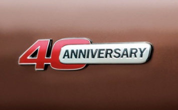 Дилеры начали принимать заказы на LADA 4&215;4 40th Anniversary