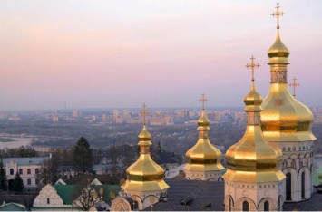 В Киево-Печерской лавре отказались венчать молодоженов