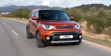 Озвучены рублевые цены модели KIA Soul с 2,0-литровым мотором