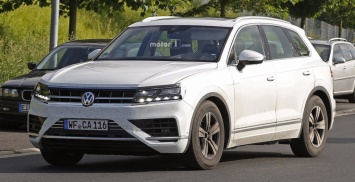 Volkswagen продолжает испытания нового Touareg