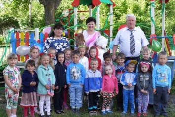 Депутаты от ОППОЗИЦИОННОГО БЛОКА поздравили детей Житомирщины с Днем защиты детей