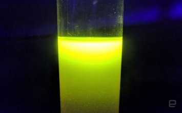 Био-инженер создал зеленое светящееся пиво используя редактирование генов
