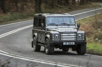 Land Rover Defender может получить мотор «заряженного» хэтчбека