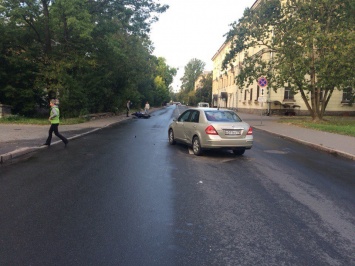 В Петербурге по вине автоледи произошло ДТП с участием мотоциклиста