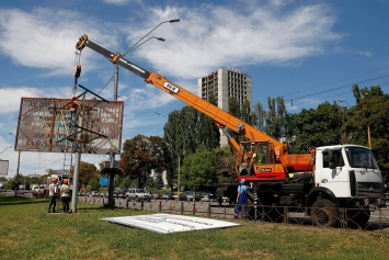 Где в Киеве уберут незаконные рекламные щиты