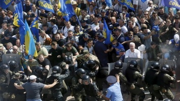 ГПУ, СБУ и МВД отчитаются о проведенном расследовании столконовений 31 августа к концу недели