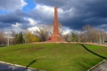 В Горловке появился "памятник советским оккупантам"