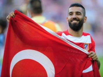 А. Туран завершил карьеру в сборной Турции после нападения на журналиста