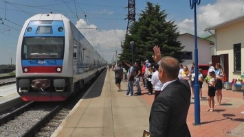 В летний период в Генический район будут курсировать 12 поездов