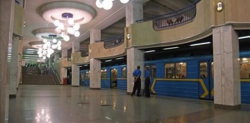 Ужасное ЧП в столичном метро: человек бросился под поезд