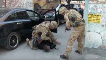 В центре Запорожья задержали банду из полицейских и бывших "беркутовцев" - подробности (Видео)