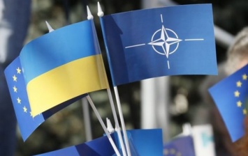 Вступление в НАТО не может быть приоритетом украинской политики - эксперт