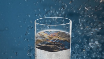 Физики научились очищать воду от нефти с помощью наночастиц и магнитов