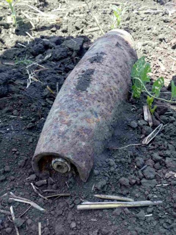 На Днепропетровщине обнаружили артиллерийский снаряд