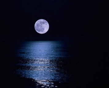 Ученые: На океанские приливы на Земле влияет не только Луна