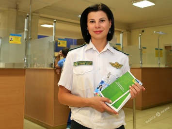 Первые безвизовые пассажиры в Международном аэропорту «Одесса» (фото)