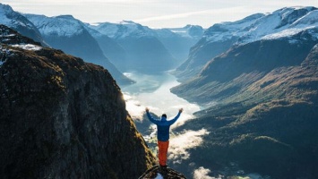 «Лифт в небо» открылся в Норвегии