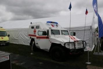 В России представлен новый военно-медицинский транспорт "Тигр Айболит"
