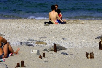 На одесских пляжах в воде и на песке подстерегает смертельная опасность (ФОТО)