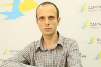 В полиции пообещали наказать виновных в избиении журналиста в стенах одесской мэрии