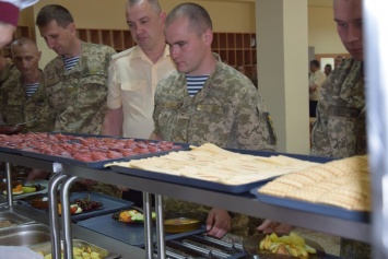 На военно-морской базе ВМС Украины теперь будут фуршеты каждый день