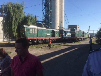 В Кременчуге железнодорожники объявили "итальянскую забастовку"