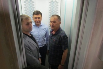 Мариупольцы будут ездить в белорусских лифтах (ФОТО)