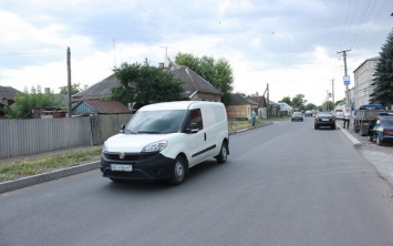 ДнепрОГА капитально ремонтирует дороги на Павлоградщины (ФОТО)