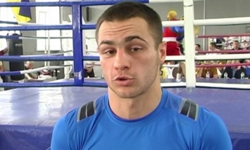 Украинец стал чемпионом Европы по боксу, победив россиянина