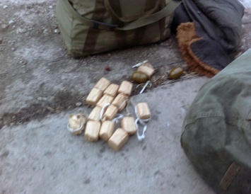 В Красноармейске у луганчанина изъяли гранаты и патроны к автомату
