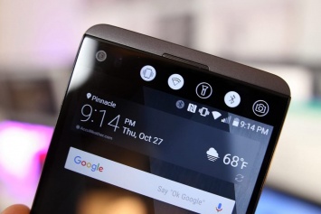 Смартфон LG V30 оснастят беспроводной зарядкой и стеклянной панелью