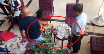 Русские в Турции: Туристы хотели украсть 14 рулонов бумаги и 5 литров Бэйлиса