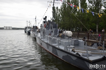 Николаевцы поздравили моряков с Днем Военно-морских Сил Украины