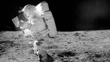 Япония планирует отправить космонавтов на Луну