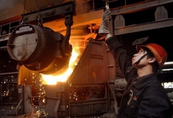Китай за полгода закрыл 120 млн. т стальных мощностей - Xinhua