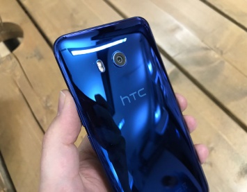 HTC U11 стал самым производительным смартфоном по версии AnTuTu