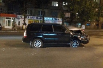 В Киеве разбушевалась пьяная автомобилистка: ДТП оформляли несколько патрулей полиции. ФОТО