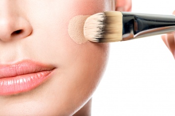 9 распространенных ошибок в макияже, которые заставляют вас выглядеть старше