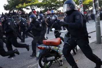 Добро пожаловать в ад! Столкновения с полицией перед саммитом G20 в Гамбурге