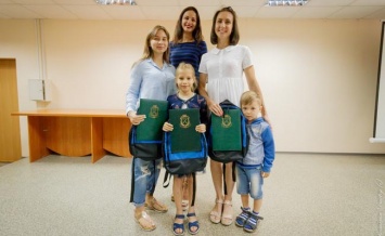 В Днепровском городском совете наградили каратистов города