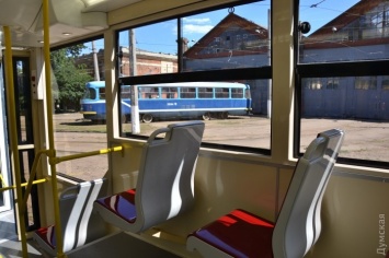 Новый трамвай от КП «Одесгорэлектротранс»: навороченный салон, тонированные стекла и антивандальные кресла
