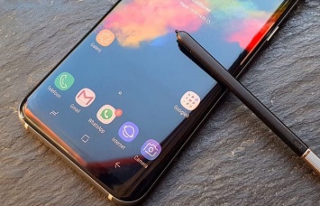 Фотографии чехлов для Samsung Galaxy Note 8 подтвердили главную проблему «убийцы» iPhone 8