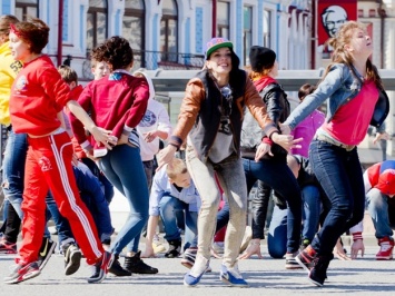 Ты просто танцуй: в Харькове состоится флешмоб Dance Walking Day